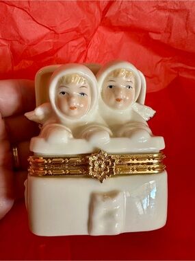 VTG Formalities by Baum Bros. Porcelain Trinket Box - Twin Angels